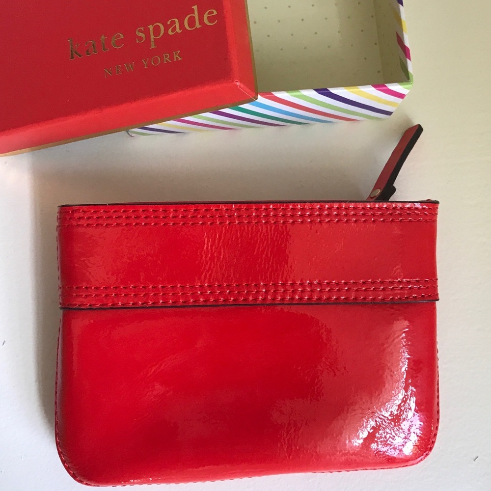 Kate Spade Red Patent Leather Bow Wallet with Gold Logo Plate - Picture 3 of 4